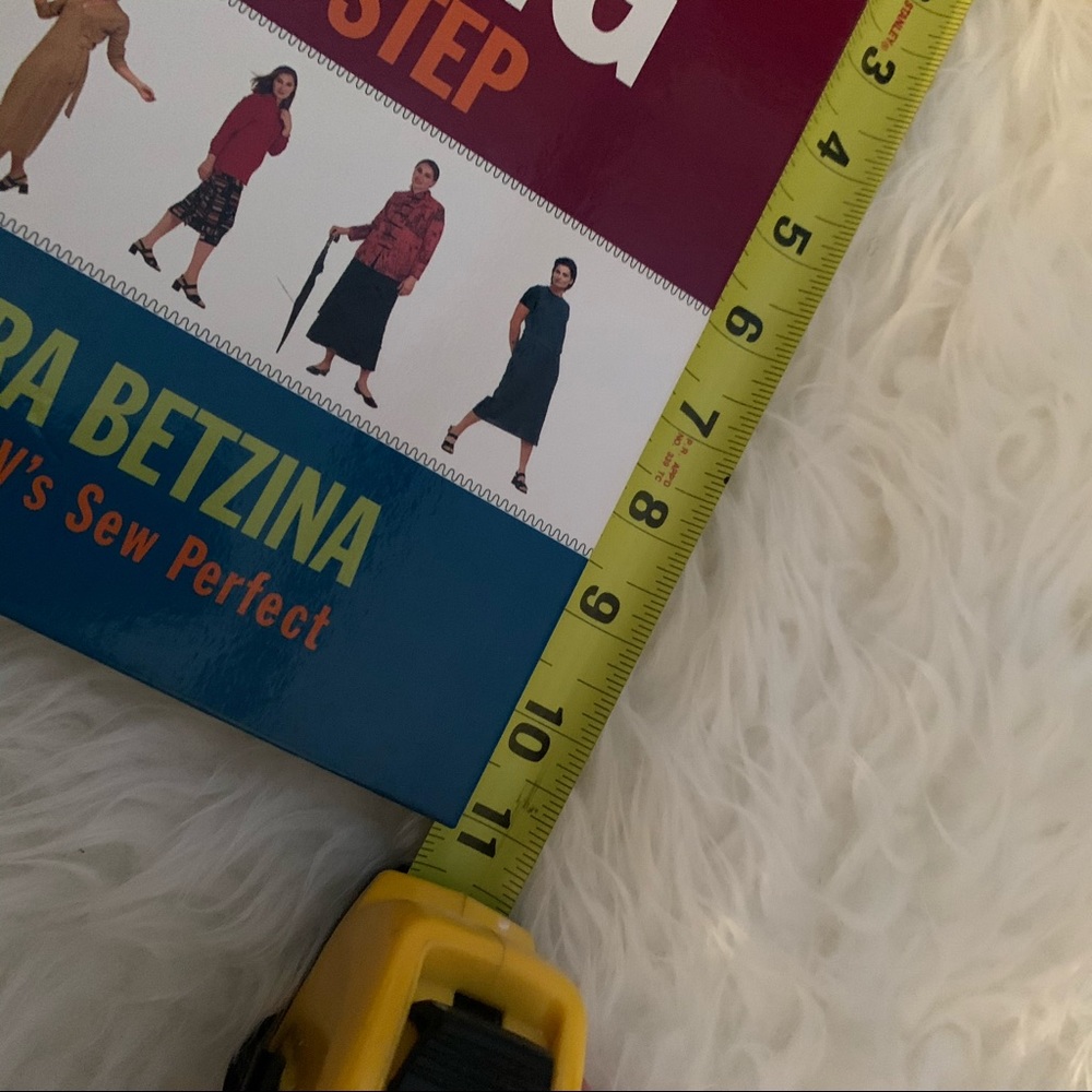 Coffee Table Book Power Sewing by Sandra Betzina - Picture 10 of 10